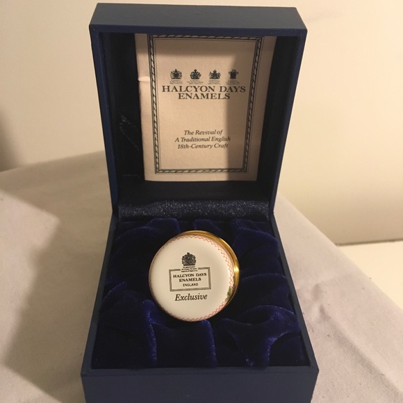 Halcyon Days Enamel Box - Picture 2 of 4